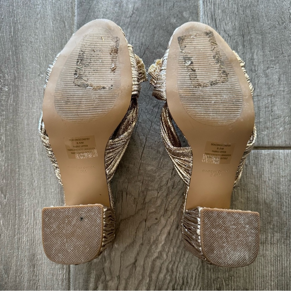 Steve Madden Deacon Knot Block Heel Slide Sandals in Metallic Gold - Picture 7 of 9